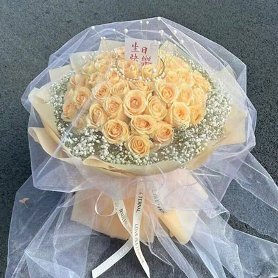荆州52朵香槟玫瑰满天星，你就是我的全部