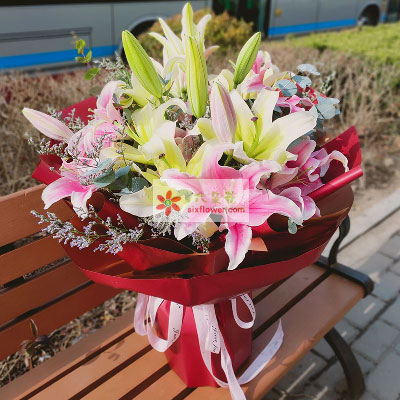 荆州8支多头百合，万事如意喜上加喜